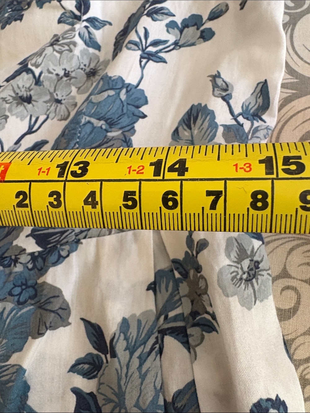 Dorothy Perkins White Midi Dress with Blue Floral Print. Cotton - Picture 10 of 13